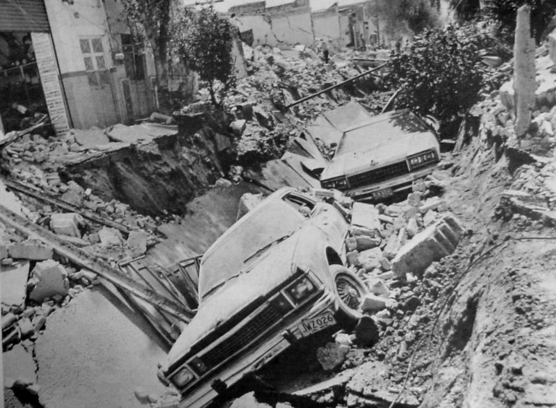 Illustration for article titled The Ten Greatest Infrastructure Failures In Modern History